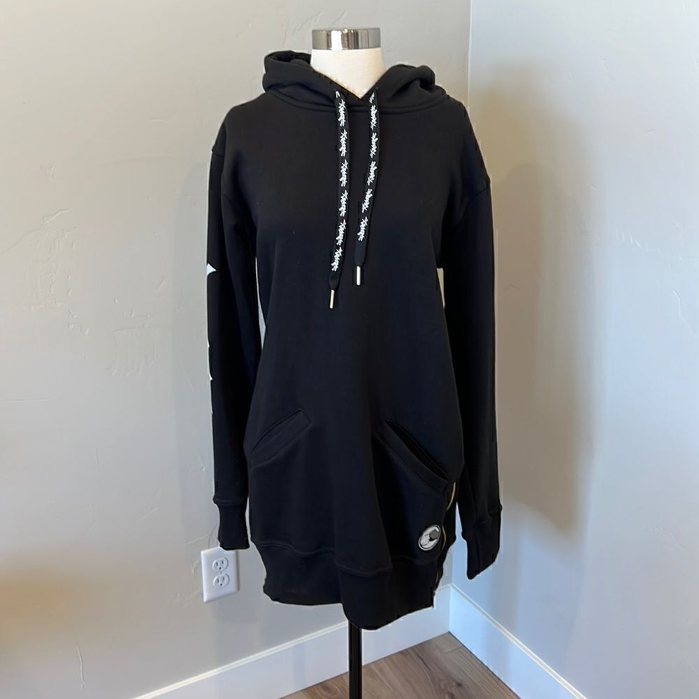 Sweatshirt by Indamix  